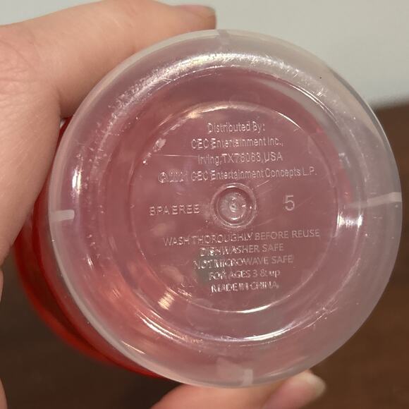 Lot Of 2 Chuck E Cheese Limited Edition Official Party Celebrate Silhouette Cups - Picture 8 of 8